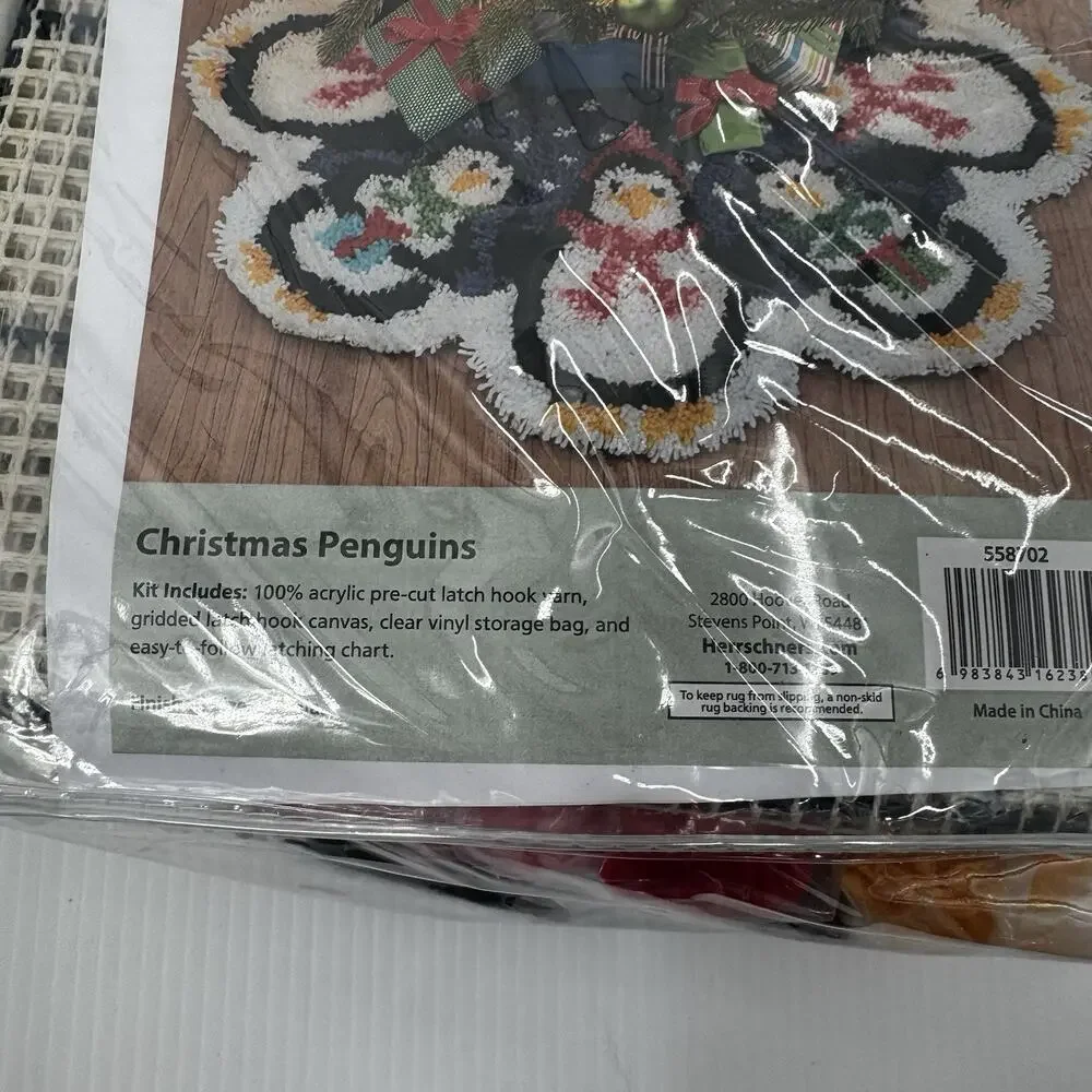 Latch Hook Kit Vintage Christmas Tree Skirt Herrschners Christmas Penguins Pattn